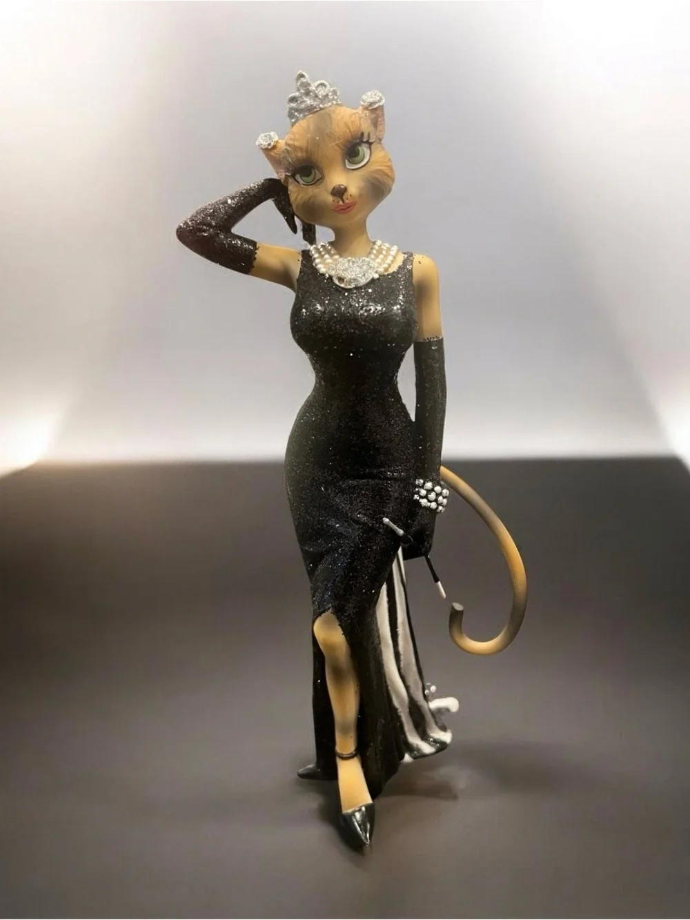 Margaret Le Van Alley CatsHollywood Katty GolightlyFigurine.